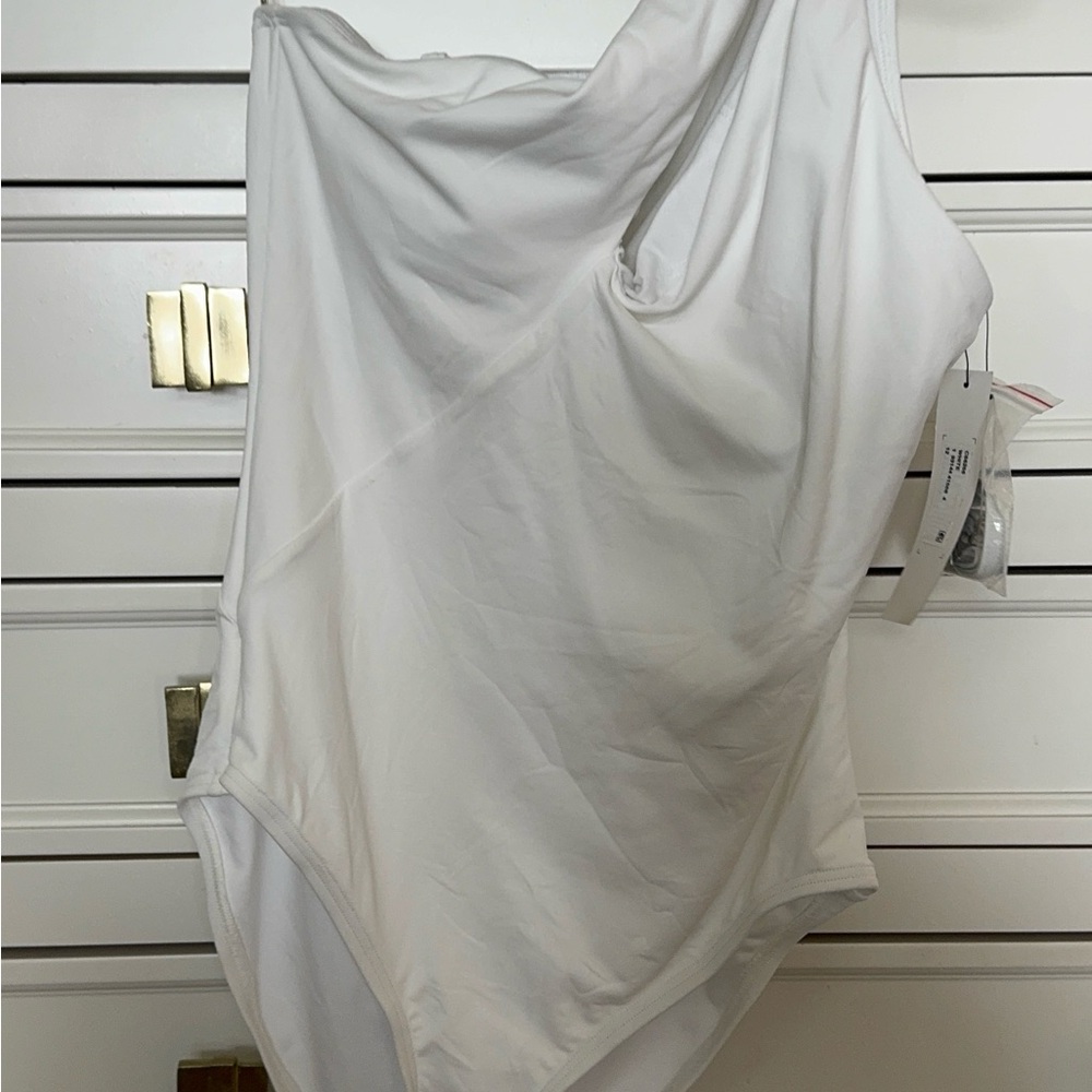 Carmen Marc Valvo one piece white bathing suit size 12 NWT - Picture 5 of 8